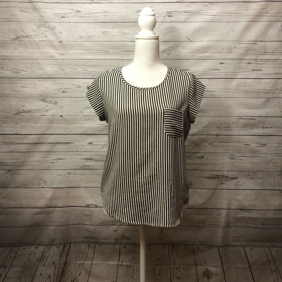 [ Meraki Apparel ] Striped Top with Peephole Back - Picture 2 of 6